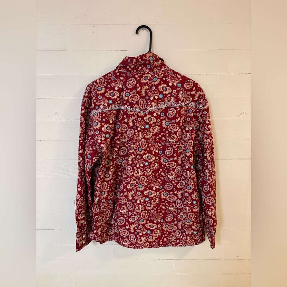 Cowgirl Hardware Red Paisley Western Shirt XL Pearl Snap Cotton - Picture 2 of 5